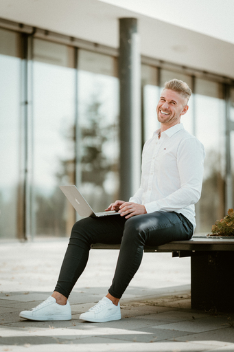 Danigrafie | Businessfotografie | Paarfotograf auf alleFotografen