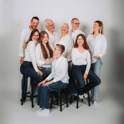 Max-Lichtblick | Momente Eurer Familie | Konfirmationsfotograf auf alleFotografen