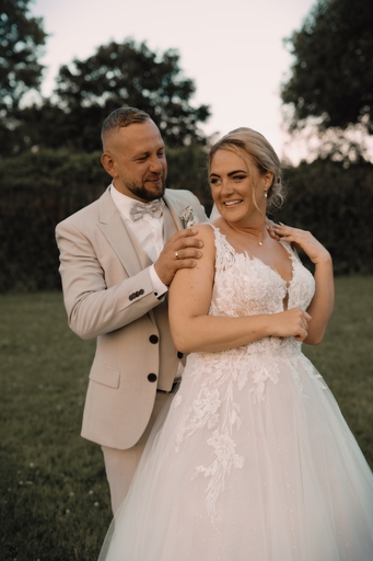 Hochzeitsfotografie & Videografie | Hochzeitsfotografie | Hochzeitsfotograf auf alleFotografen