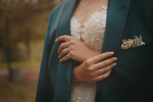 Hochzeitsfotografie & Videografie | Hochzeitsfotografie | Hochzeitsfotograf auf alleFotografen