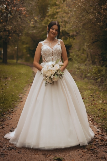 Hochzeitsfotografie & Videografie | Hochzeitsfotografie | Hochzeitsfotograf auf alleFotografen