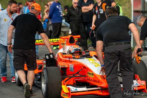 Markus Mittermayer Photography | Automotive | Hochzeitsfotograf auf alleFotografen