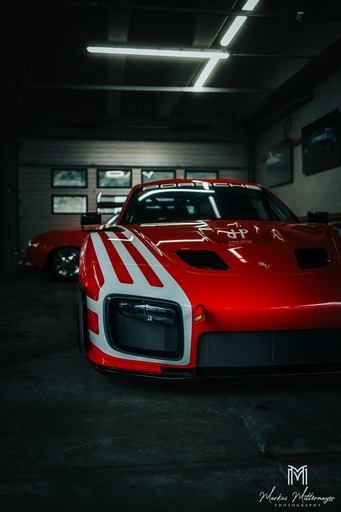 Markus Mittermayer Photography | Automotive | Hundefotograf auf alleFotografen