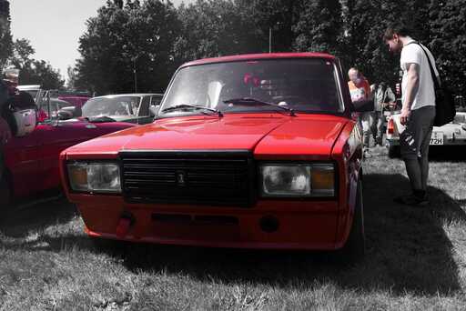 Aliya Ernst  | Oldtimer | Werbefotograf auf alleFotografen