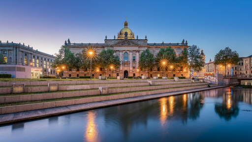 Christian Lorenz | RandomCityLights | Leipzig | Luftbildfotograf auf alleFotografen