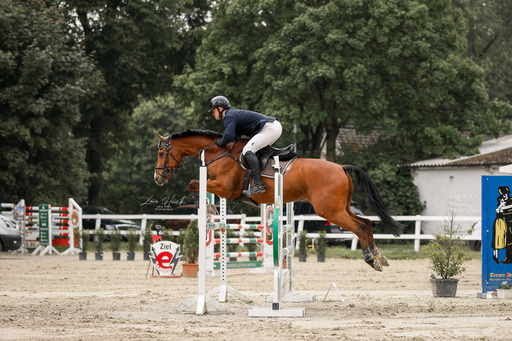 Lara Hück Fotografie  | Turnierfotografie | Werbefotograf auf alleFotografen