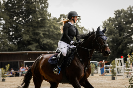 Lara Hück Fotografie  | Turnierfotografie | Portraitfotograf auf alleFotografen