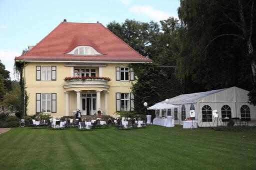 Hochzeit.Studio | Hochzeitsfotografie hochzeit.studio | Familienfotograf auf alleFotografen