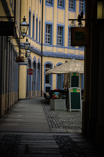 Fotografie Leipzig by Sarah | Architektur  | Fahrzeugfotograf auf alleFotografen