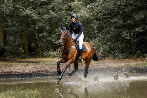 Lara Hück Fotografie  | Turnierfotografie | Imagefotograf auf alleFotografen