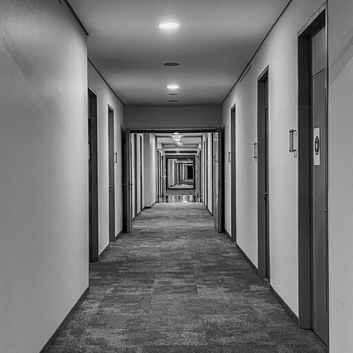 FotoVenzlaff | Architektur_B&W | Abiballfotograf auf alleFotografen