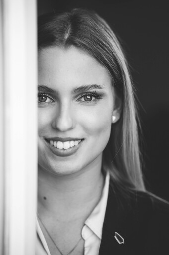 Steffi Atze | Portrait | fotograf auf alleFotografen