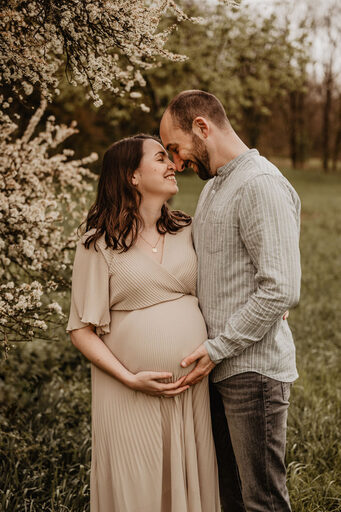 Nicole Grasmann Photography | Babybauch | Babyfotograf auf alleFotografen
