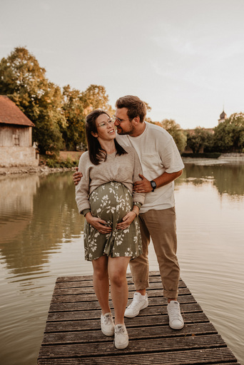 Nicole Grasmann Photography | Babybauch | Paarfotograf auf alleFotografen