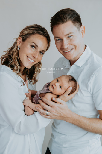 Pequeños Momentos | Neugeboren | Kita- und Schulfotograf auf alleFotografen