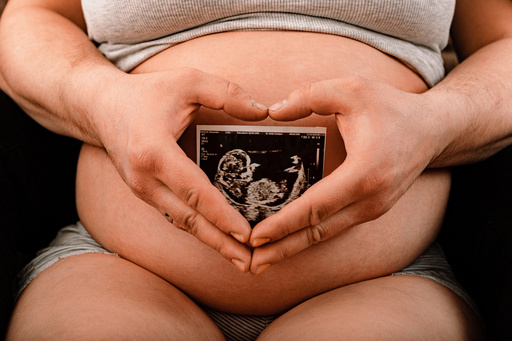 KernJulian.de | Babybauch / Schwangerschaftsfotografie | Hochzeitsfotograf auf alleFotografen