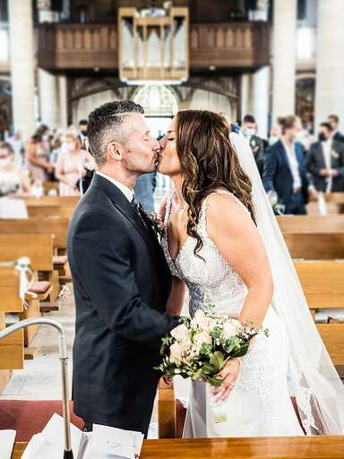 Olli Froh Photograph | Hochzeitsfotograf | Paarfotograf auf alleFotografen