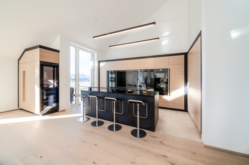 Sarah Fellner | Modernes Penthouse Interieur | Luftbildfotograf auf alleFotografen