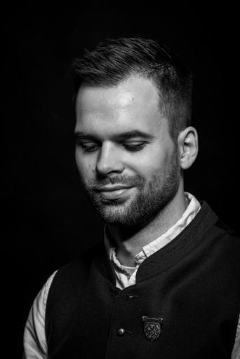 Bernhard Pilz Photography  | Porträt | Bewerbungsfotograf auf alleFotografen