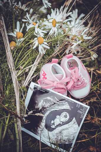 Michaela Zenger Photography  | Babybauchfotografie | Paarfotograf auf alleFotografen