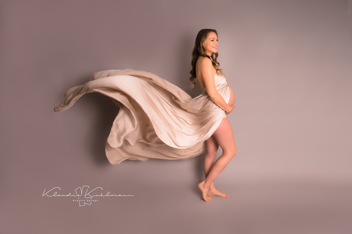 Kreativ-Garage Klaudia Kuhlmann | Schwangerschaftsfotografie | Beautyfotograf auf alleFotografen