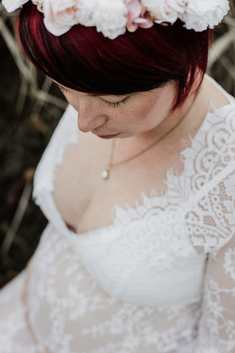 neero Fotografie | Babybauch | Babyfotograf auf alleFotografen