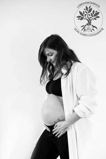 SAMO Fotografie | Babybauch | Hochzeitsfotograf auf alleFotografen