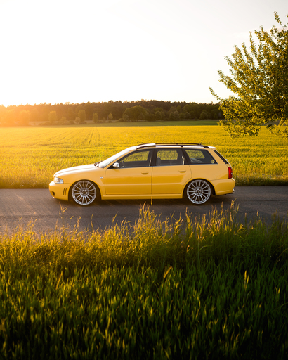 Mario Wünsche Media | RS4 B5 Imolagelb | Sportfotograf auf alleFotografen