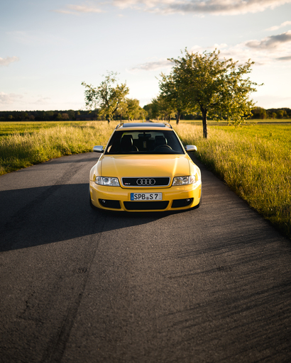 Mario Wünsche Media | RS4 B5 Imolagelb | Sportfotograf auf alleFotografen