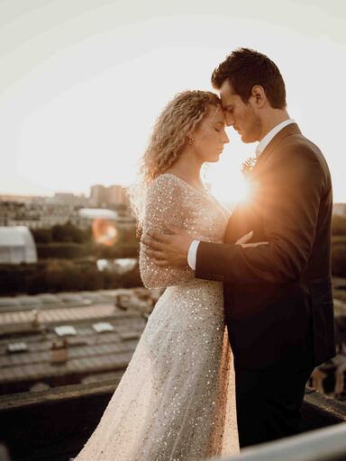 Fox With A Lens Fotografie | Hochzeitsfotografie | Paarfotograf auf alleFotografen