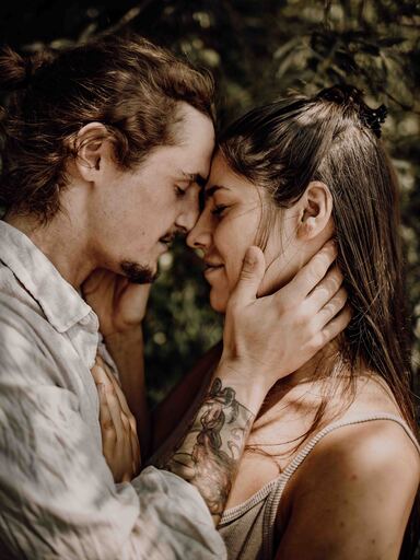 Fox With A Lens Fotografie | Paarfotografie | Portraitfotograf auf alleFotografen