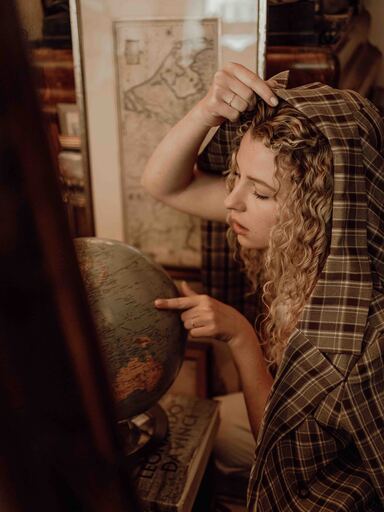 Fox With A Lens Fotografie | Portraitfotografie | Hochzeitsfotograf auf alleFotografen