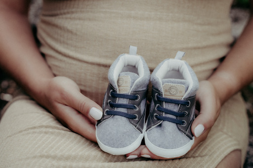 Frl.W.underlich Photography | Paar und Babybauch | Familienfotograf auf alleFotografen