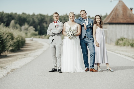 MadeByMyHand | Hochzeit | Paarfotograf auf alleFotografen