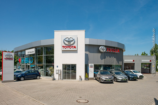 Dieter Lukas | Werbefotograf  | Architektur- & Interieur | Sportfotograf auf alleFotografen