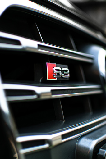 SkurrrY Photography | Auto | Tierfotograf auf alleFotografen