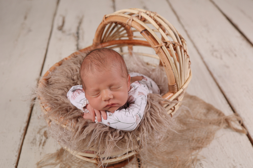 Christina De Vivo Photography  | Neugeborene | Konfirmationsfotograf auf alleFotografen