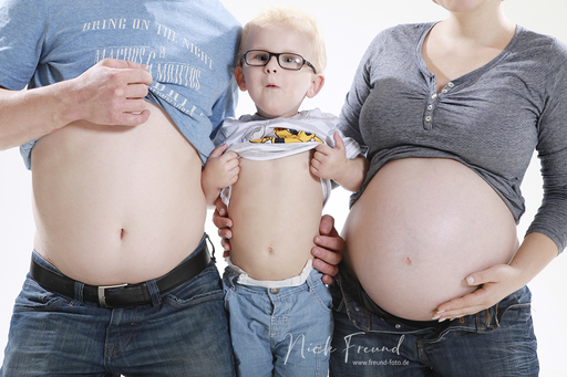 Freund Foto Fotostudio in Fürth | Babybauch Schwangeren Fotografie | Industriefotograf auf alleFotografen