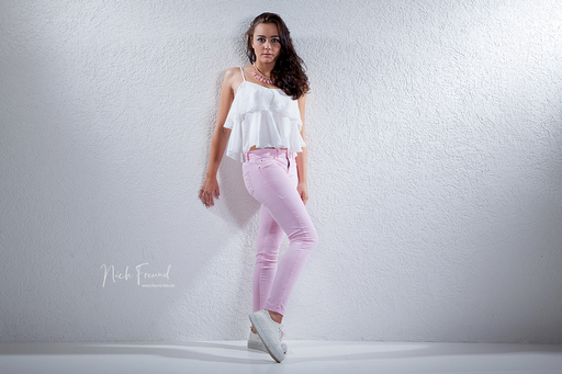 Freund Foto Fotostudio in Fürth | Fashion Aufnahmen mit Make-Up und Styling | Werbefotograf auf alleFotografen