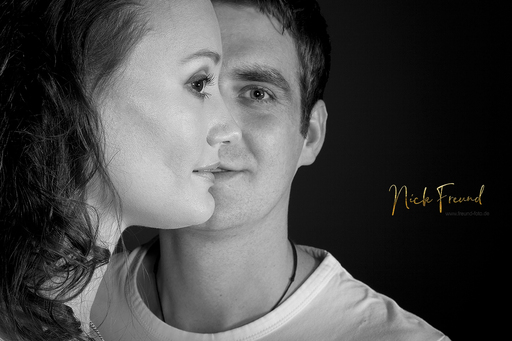 Freund Foto Fotostudio in Fürth | Paar Aufnahmen | Fahrzeugfotograf auf alleFotografen