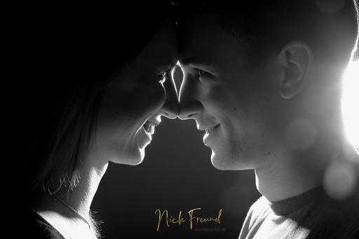 Freund Foto Fotostudio in Fürth | Paar Aufnahmen | Interiorfotograf auf alleFotografen