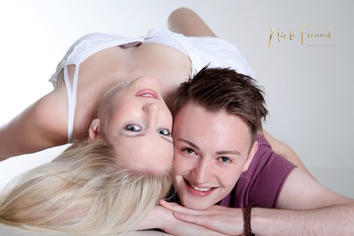 Freund Foto Fotostudio in Fürth | Paar Aufnahmen | Beautyfotograf auf alleFotografen