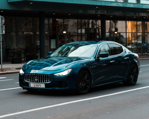 toni_shooting | streetfotography | Fahrzeugfotograf auf alleFotografen