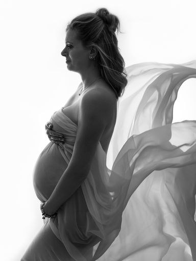 Hauser Fotografie | Babybauch | Paarfotograf auf alleFotografen
