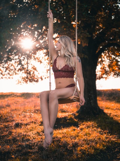 Hauser Fotografie | Sensual/Boudoir | Familienfotograf auf alleFotografen