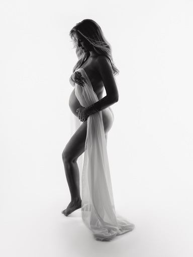 Hauser Fotografie | Babybauch | Familienfotograf auf alleFotografen