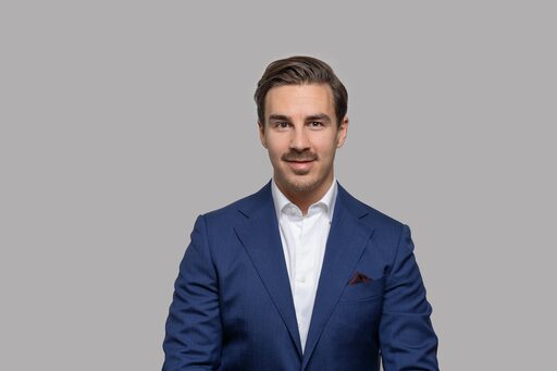 Philipp Düsel | Portraits | Bewerbungsfotograf auf alleFotografen