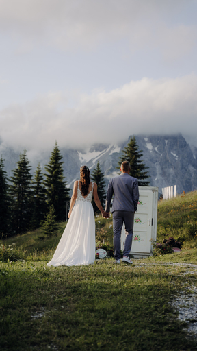 Elisa Lehner-Mayrhofer | Hochzeiten | Portraitfotograf auf alleFotografen