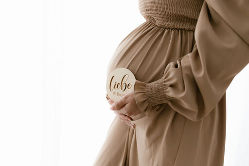 Babyglück Fotografie by Manü Matz  | BABYBAUCH | Kinderfotograf auf alleFotografen