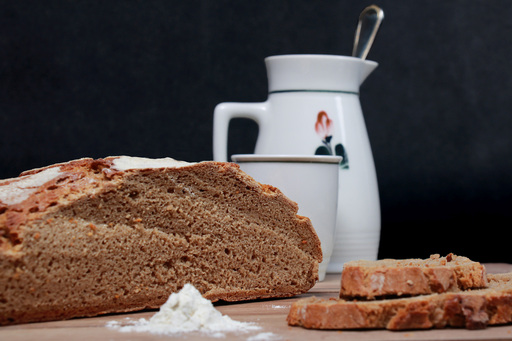 Elisa Lehner-Mayrhofer | Werbefotos Brot | Tierfotograf auf alleFotografen
